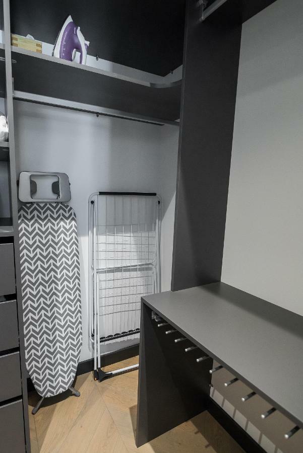 HaPPy Inn Presidential, Self check-in, Parking in the underground garage Wilna Exterior foto