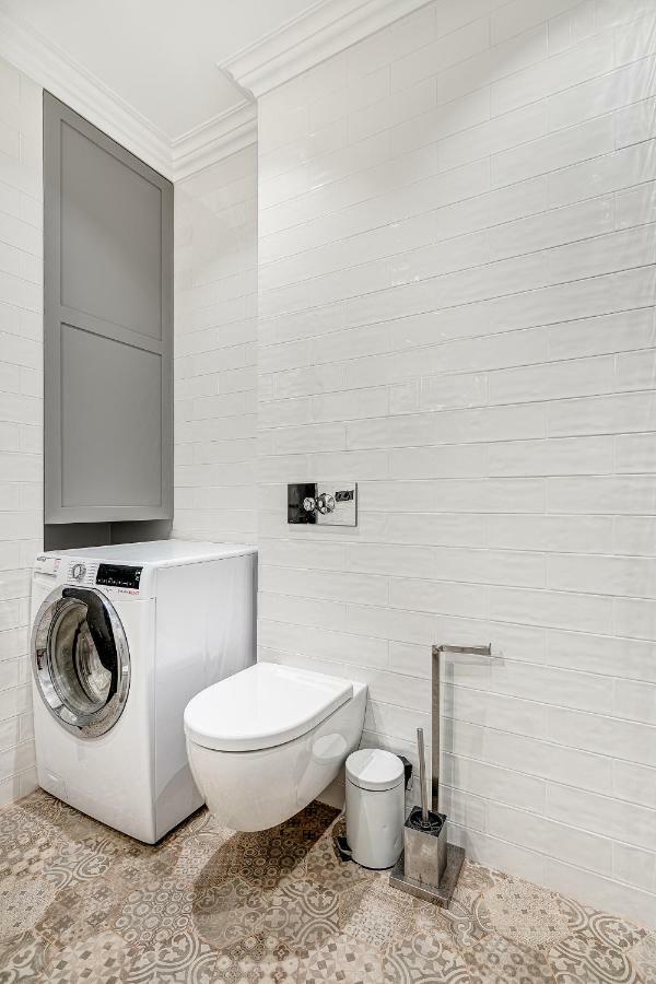 HaPPy Inn Presidential, Self check-in, Parking in the underground garage Wilna Exterior foto